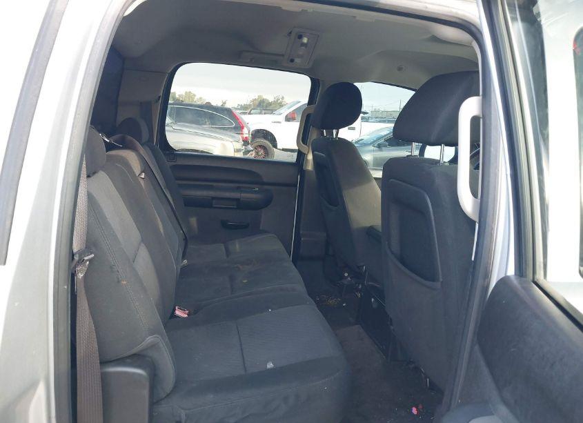 Photo 8 of 2012 Chevrolet Silverado 1500 LT (VIN 3GCPCSE03CG178351)