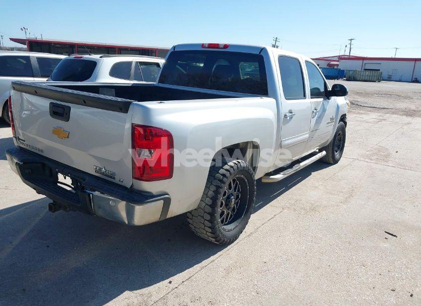 Photo 4 of 2012 Chevrolet Silverado 1500 LT (VIN 3GCPCSE03CG257809)