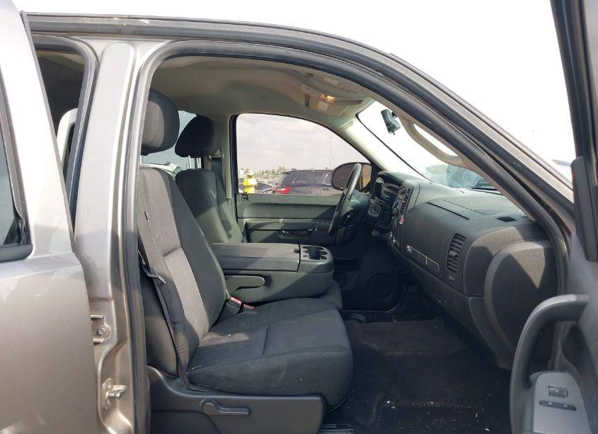 Photo 5 of 2012 Chevrolet Silverado 1500 LT (VIN 3GCPCSE03CG285464)