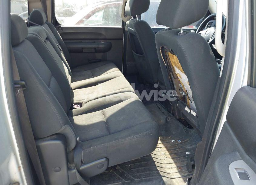 Photo 8 of 2012 Chevrolet Silverado 1500 LT (VIN 3GCPCSE03CG305759)