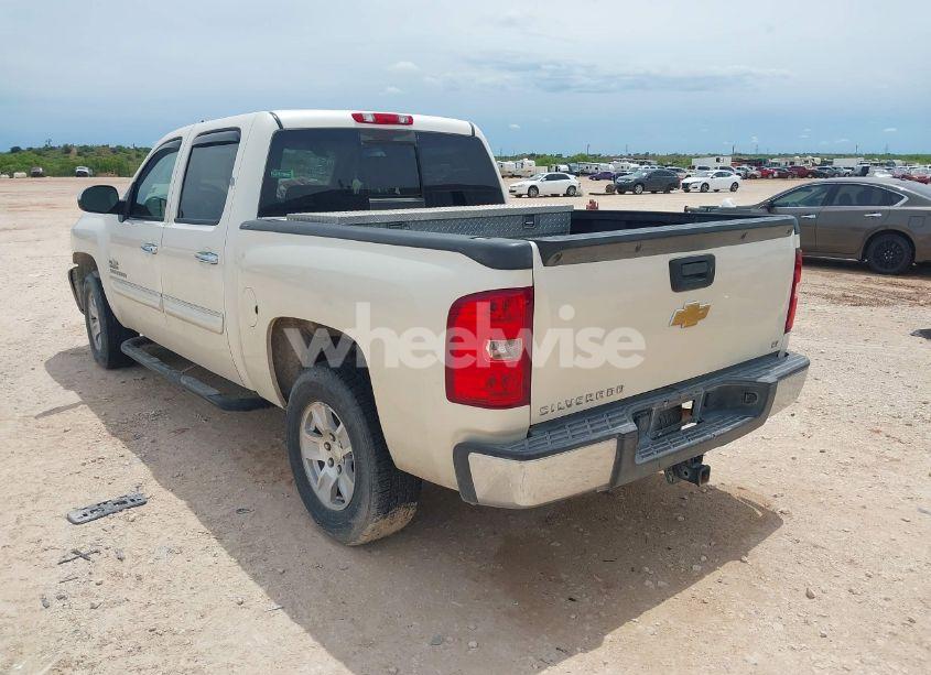 Photo 3 of 2013 Chevrolet Silverado 1500 LT (VIN 3GCPCSE03DG219529)