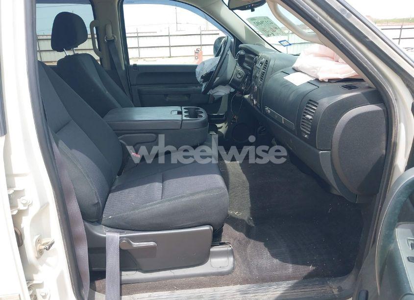 Photo 5 of 2013 Chevrolet Silverado 1500 LT (VIN 3GCPCSE03DG219529)