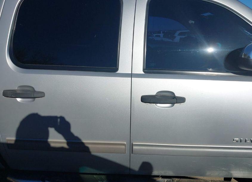 Photo 13 of 2013 Chevrolet Silverado 1500 LT (VIN 3GCPCSE03DG331439)