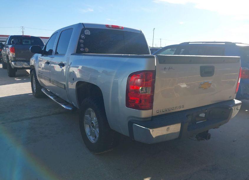 Photo 3 of 2013 Chevrolet Silverado 1500 LT (VIN 3GCPCSE03DG331439)