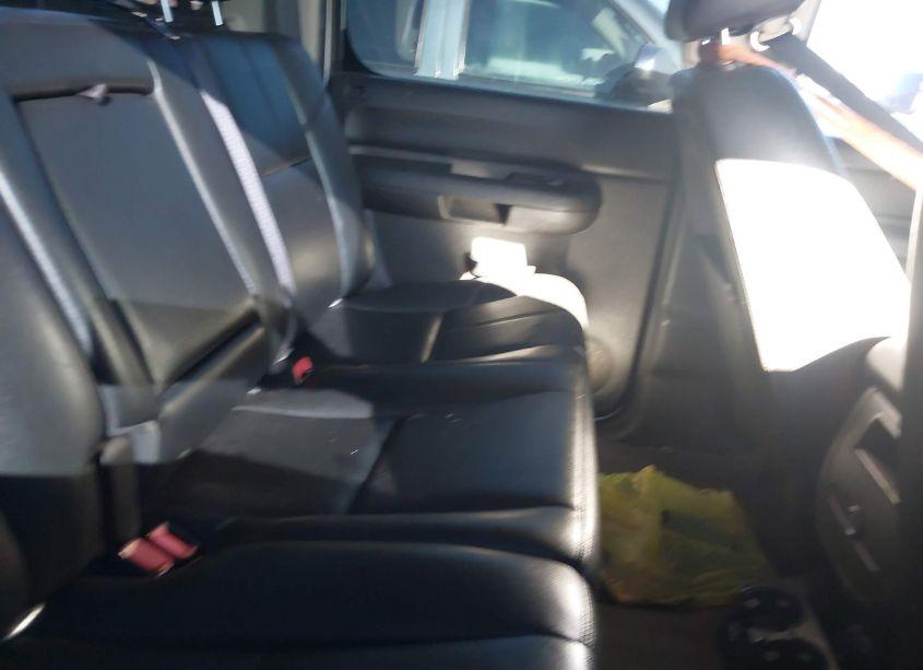 Photo 8 of 2013 Chevrolet Silverado 1500 LT (VIN 3GCPCSE03DG331439)