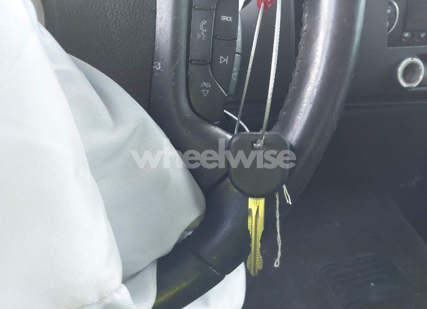 Photo 11 of 2011 Chevrolet Silverado 1500 LT (VIN 3GCPCSE04BG122790)