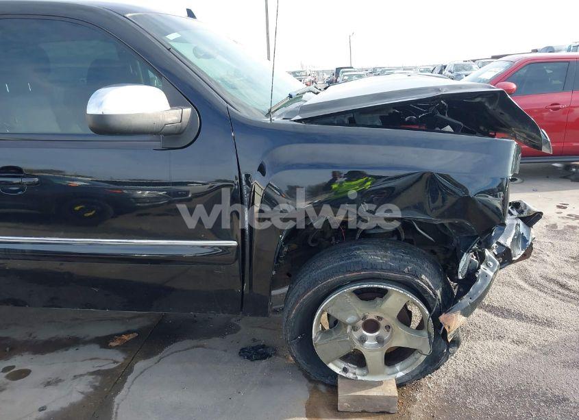 Photo 22 of 2011 Chevrolet Silverado 1500 LT (VIN 3GCPCSE04BG122790)