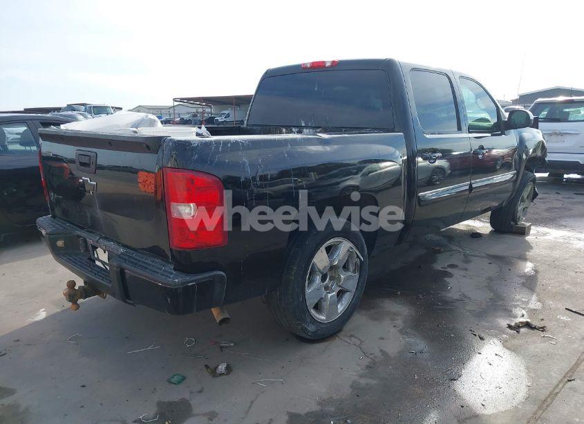 Photo 4 of 2011 Chevrolet Silverado 1500 LT (VIN 3GCPCSE04BG122790)