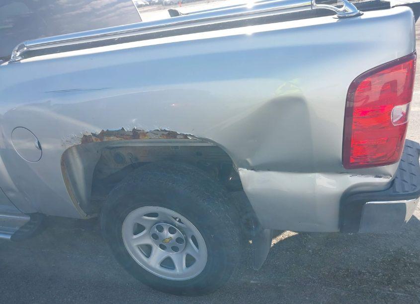 Photo 17 of 2011 Chevrolet Silverado 1500 LT (VIN 3GCPCSE04BG288193)