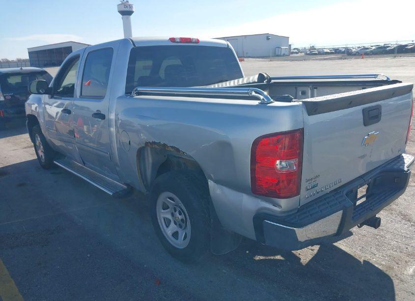 Photo 3 of 2011 Chevrolet Silverado 1500 LT (VIN 3GCPCSE04BG288193)