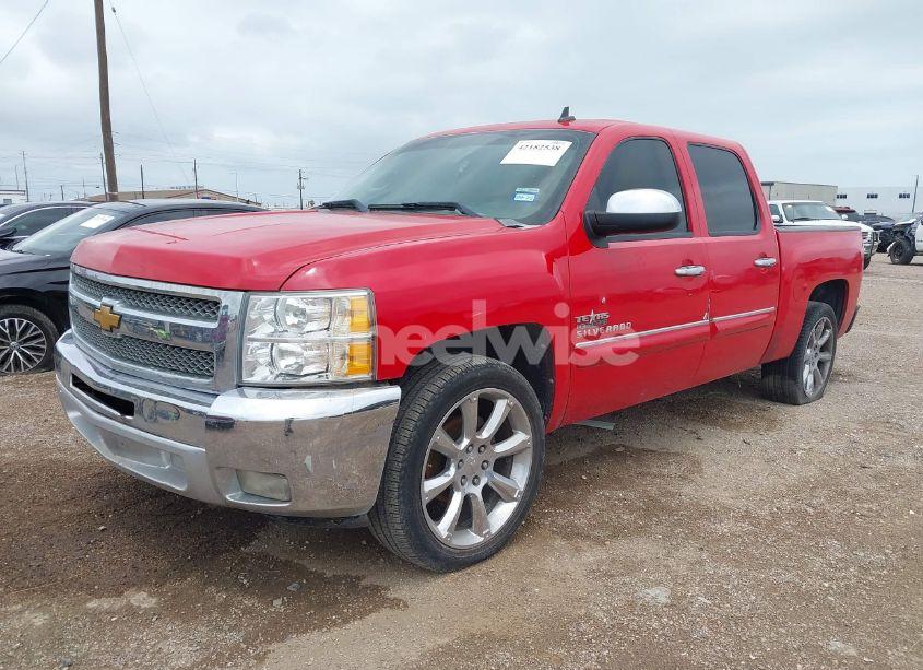 Photo 2 of 2012 Chevrolet Silverado 1500 LT (VIN 3GCPCSE04CG181002)