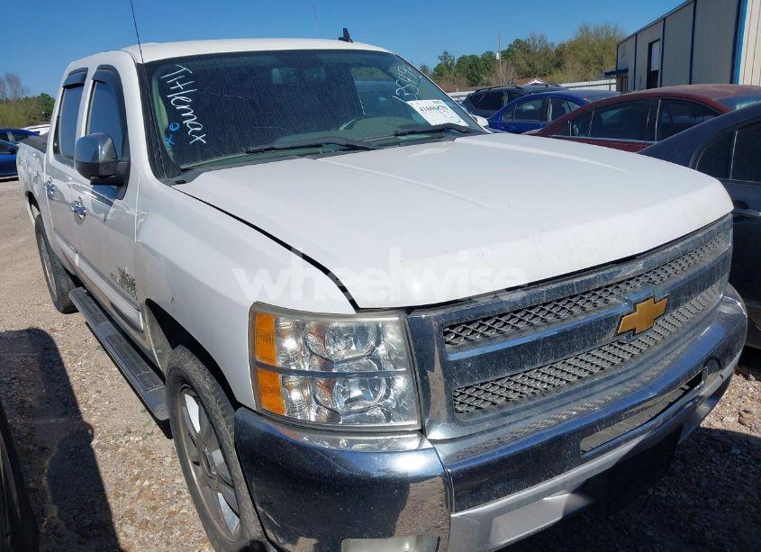 2013 Chevrolet Silverado 1500 LT (VIN 3GCPCSE04DG135493) main photo