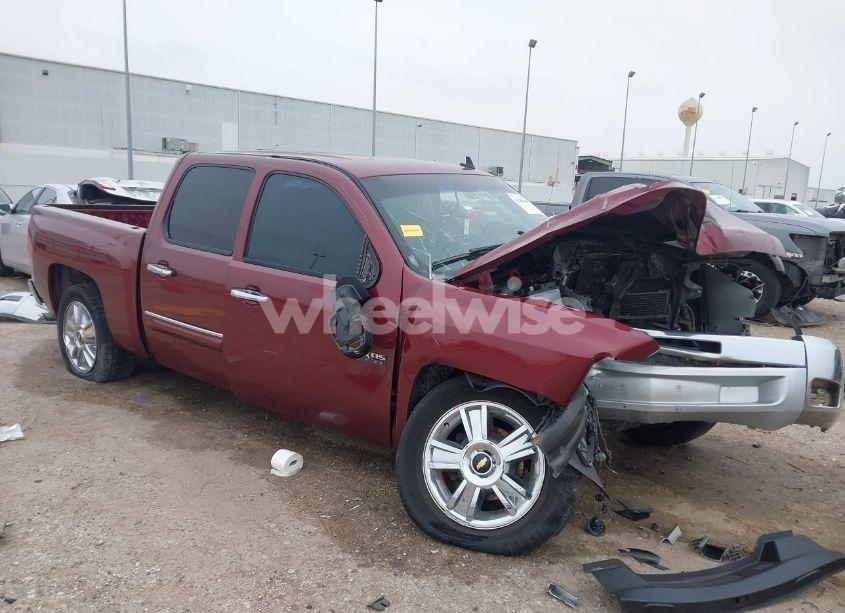 2013 Chevrolet Silverado 1500 LT (VIN 3GCPCSE04DG326587) main photo