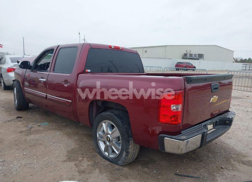 Photo 3 of 2013 Chevrolet Silverado 1500 LT (VIN 3GCPCSE04DG326587)