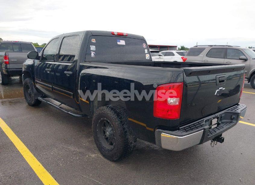 Photo 3 of 2013 Chevrolet Silverado 1500 LT (VIN 3GCPCSE04DG362912)