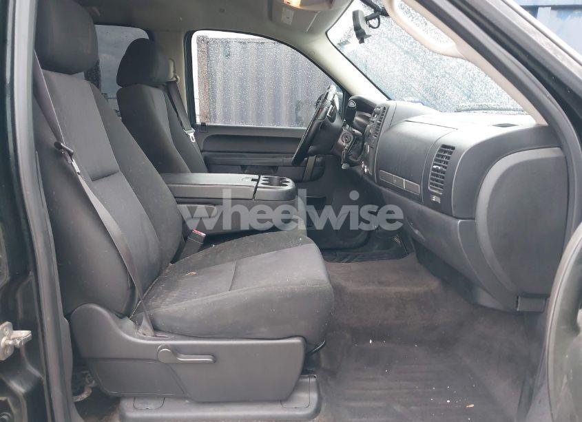 Photo 5 of 2013 Chevrolet Silverado 1500 LT (VIN 3GCPCSE04DG362912)