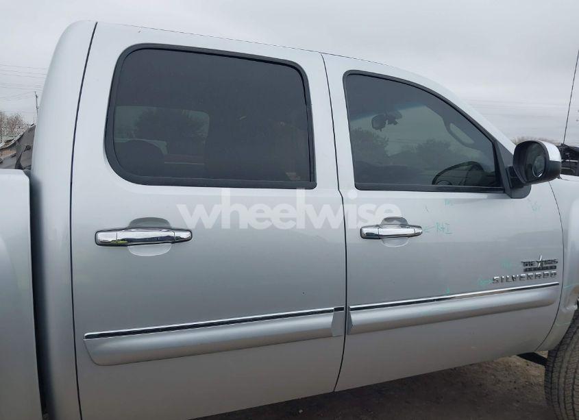 Photo 14 of 2013 Chevrolet Silverado 1500 LT (VIN 3GCPCSE04DG377720)