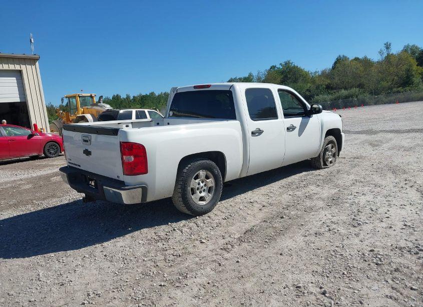 Photo 4 of 2011 Chevrolet Silverado 1500 LT (VIN 3GCPCSE05BG347946)