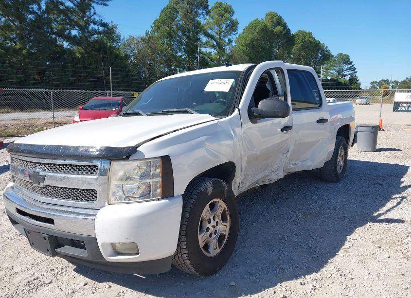 Photo 6 of 2011 Chevrolet Silverado 1500 LT (VIN 3GCPCSE05BG347946)