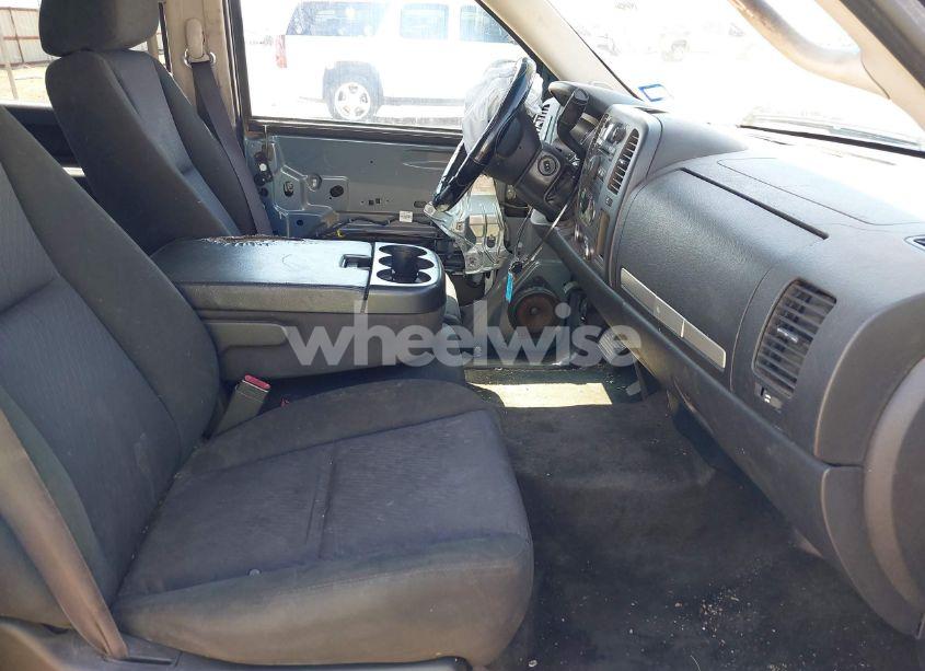 Photo 5 of 2012 Chevrolet Silverado 1500 LT (VIN 3GCPCSE05CG117096)