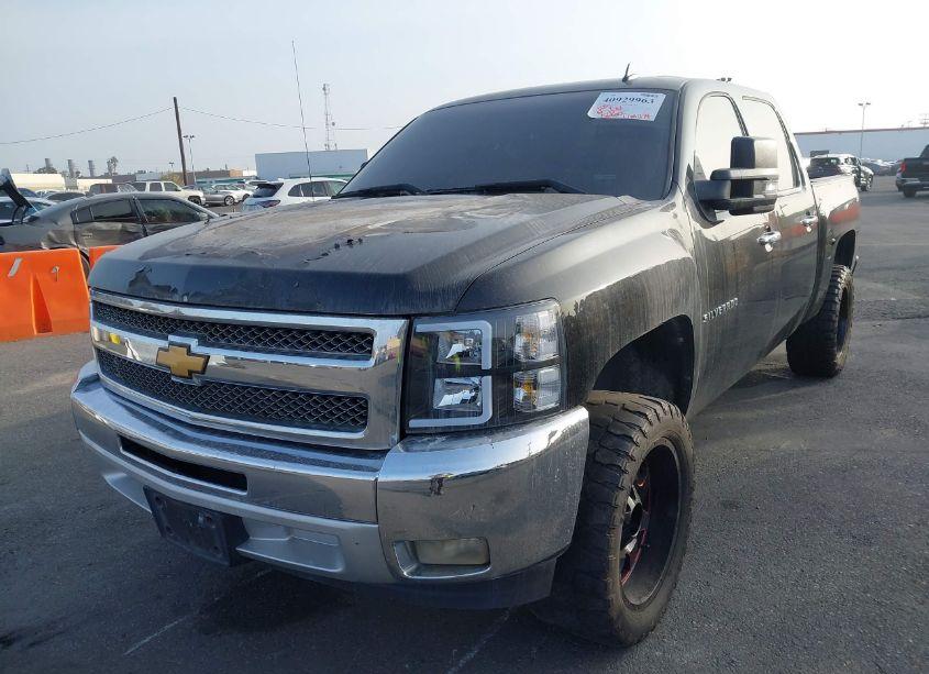 Photo 2 of 2012 Chevrolet Silverado 1500 LT (VIN 3GCPCSE05CG123075)