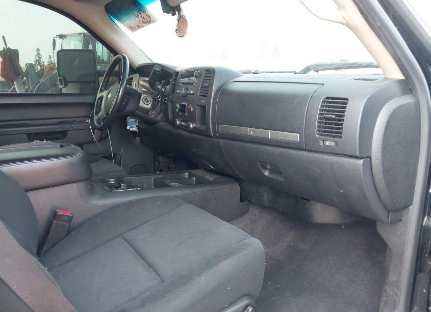 Photo 5 of 2012 Chevrolet Silverado 1500 LT (VIN 3GCPCSE05CG123075)