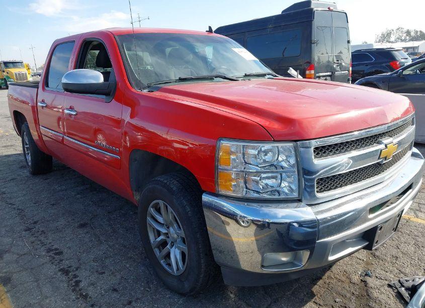 2012 Chevrolet Silverado 1500 LT (VIN 3GCPCSE05CG225220) main photo