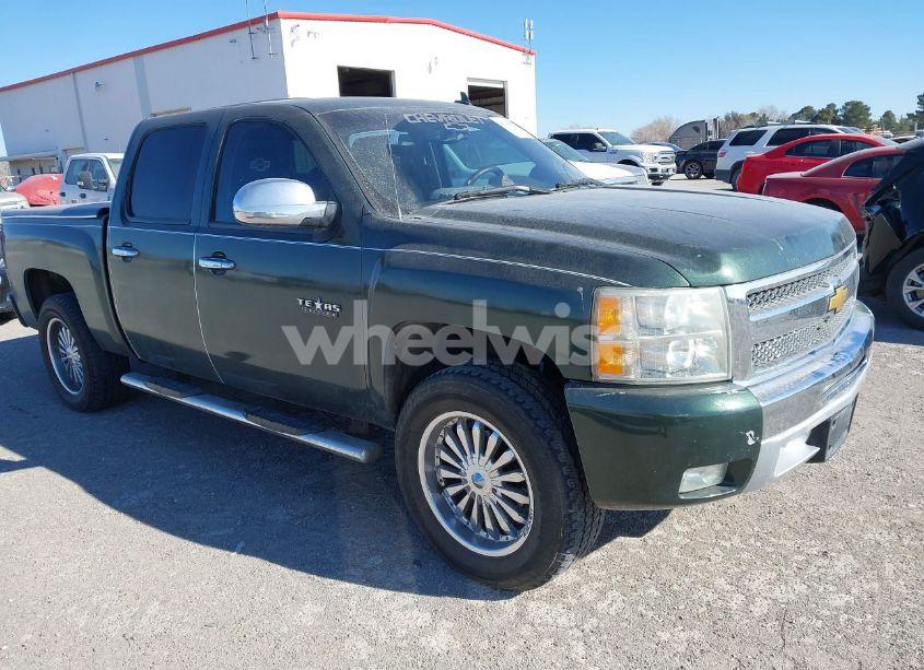 2013 Chevrolet Silverado 1500 LT (VIN 3GCPCSE05DG242052) main photo