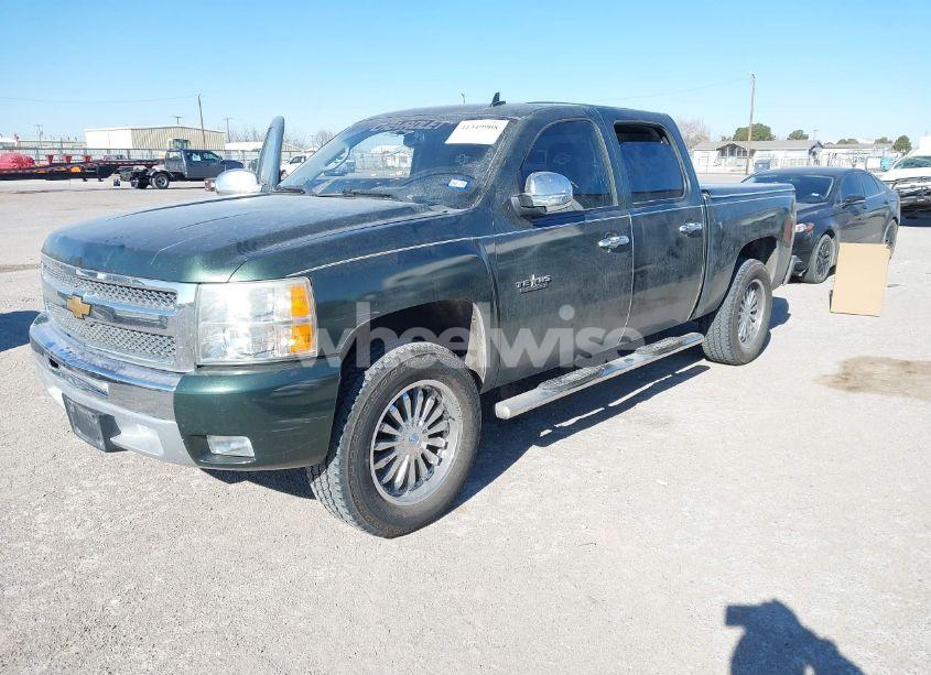 Photo 2 of 2013 Chevrolet Silverado 1500 LT (VIN 3GCPCSE05DG242052)