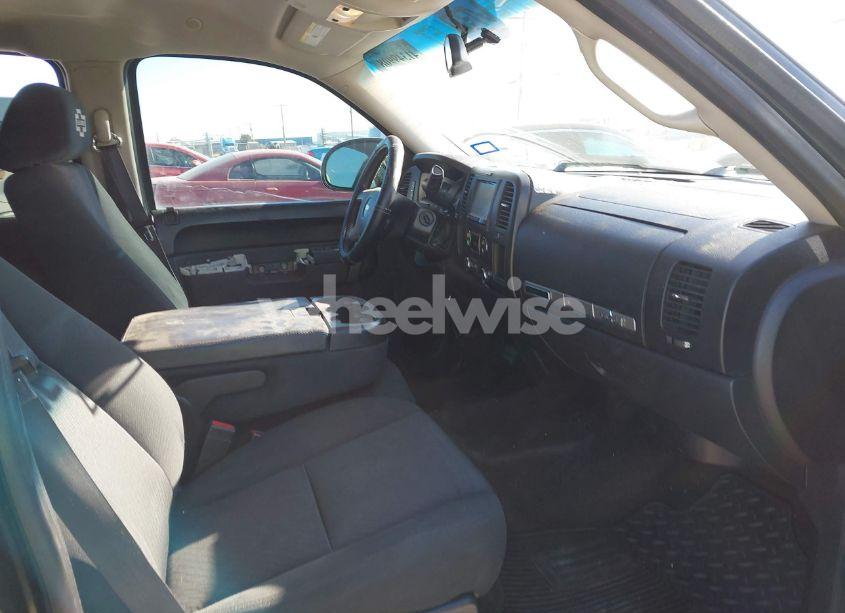 Photo 5 of 2013 Chevrolet Silverado 1500 LT (VIN 3GCPCSE05DG242052)