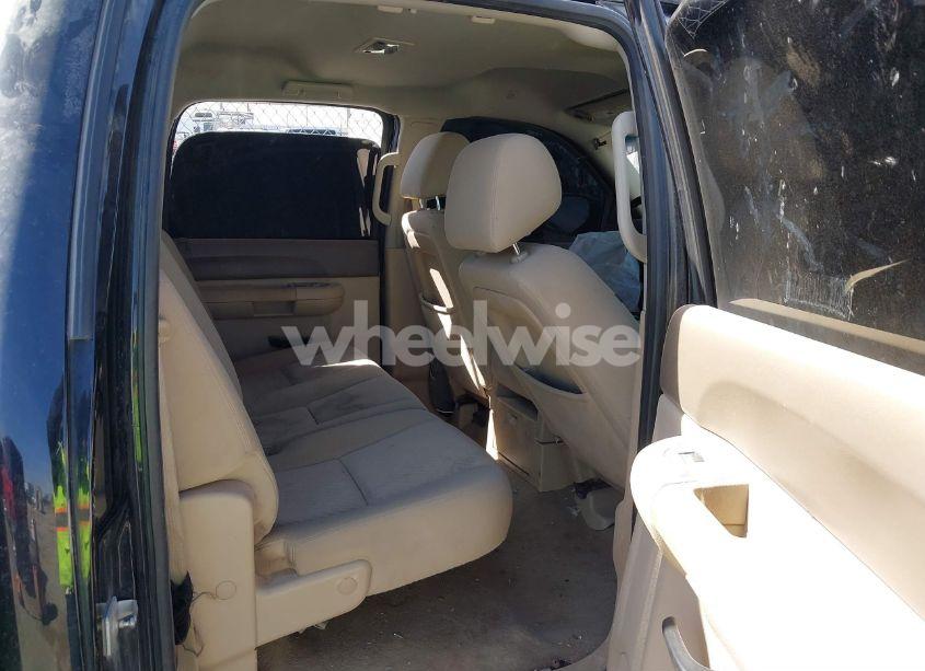 Photo 8 of 2013 Chevrolet Silverado 1500 LT (VIN 3GCPCSE05DG379301)