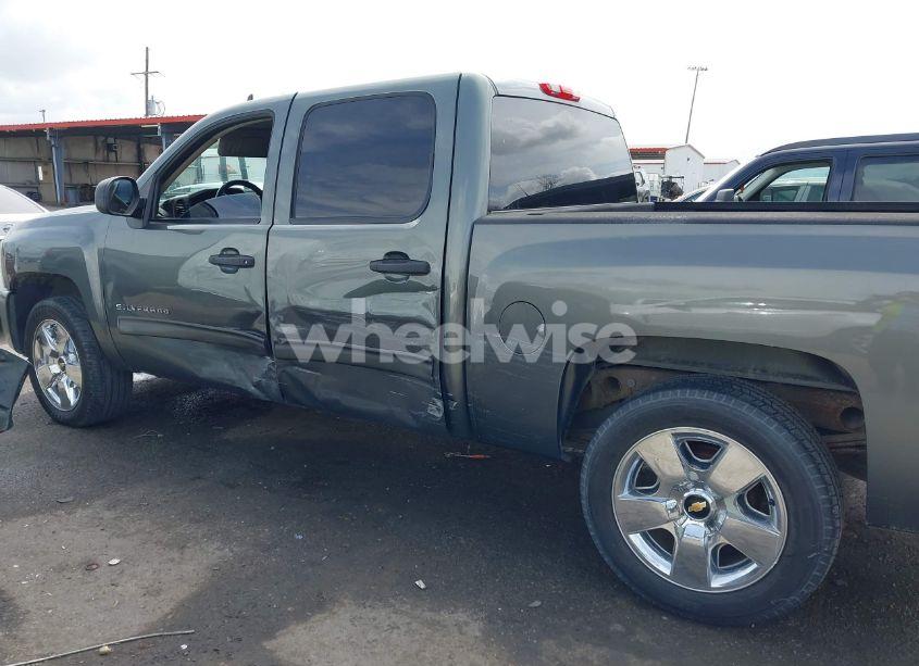 Photo 14 of 2011 Chevrolet Silverado 1500 LT (VIN 3GCPCSE06BG145567)