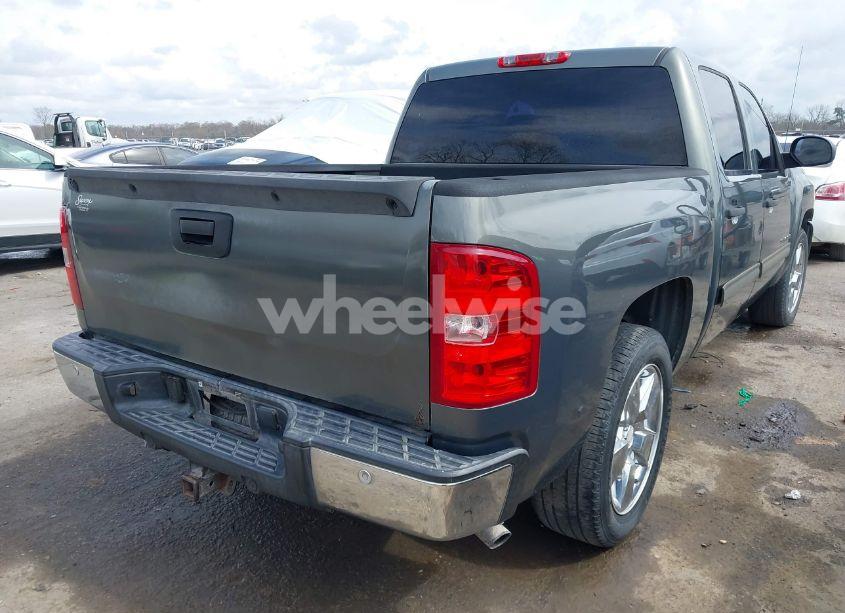 Photo 4 of 2011 Chevrolet Silverado 1500 LT (VIN 3GCPCSE06BG145567)