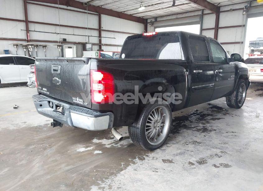 Photo 4 of 2011 Chevrolet Silverado 1500 LT (VIN 3GCPCSE06BG281181)