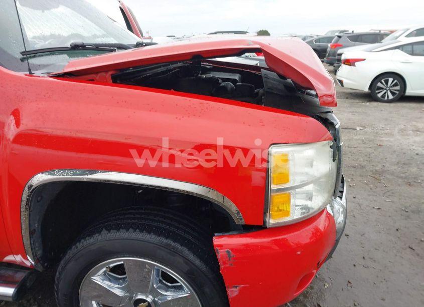 Photo 18 of 2011 Chevrolet Silverado 1500 LT (VIN 3GCPCSE06BG324644)