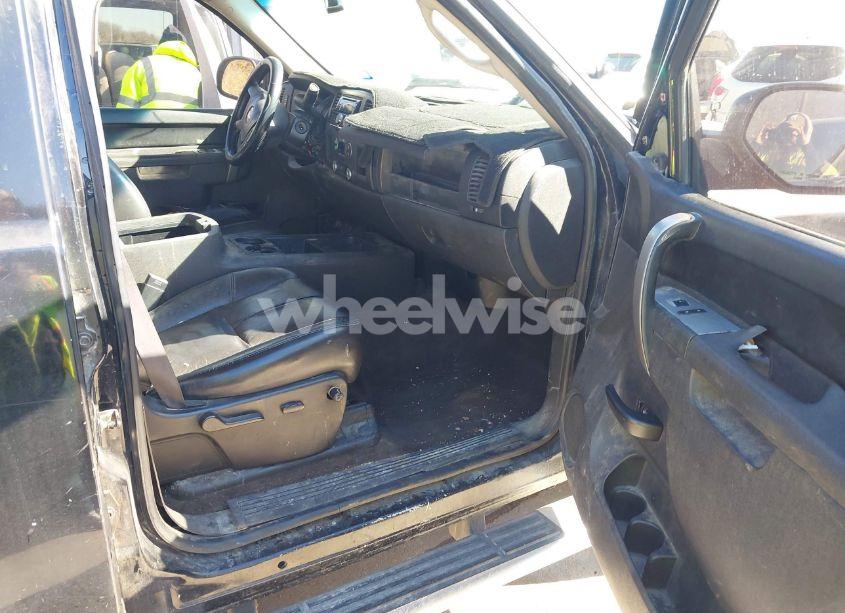 Photo 5 of 2012 Chevrolet Silverado 1500 LT (VIN 3GCPCSE06CG122582)