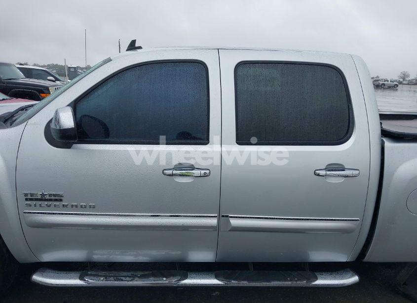 Photo 14 of 2013 Chevrolet Silverado 1500 LT (VIN 3GCPCSE06DG302775)