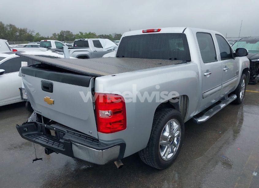 Photo 4 of 2013 Chevrolet Silverado 1500 LT (VIN 3GCPCSE06DG302775)