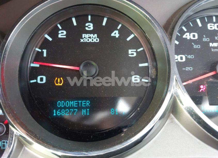 Photo 7 of 2011 Chevrolet Silverado 1500 LT (VIN 3GCPCSE07BG180599)