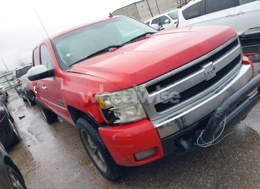 2011 Chevrolet Silverado 1500 LT (VIN 3GCPCSE07BG278290) main photo