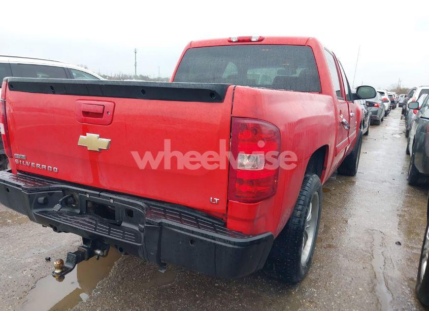 Photo 4 of 2011 Chevrolet Silverado 1500 LT (VIN 3GCPCSE07BG278290)