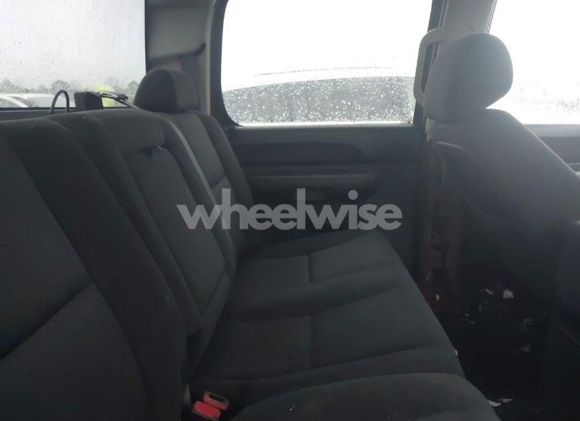 Photo 8 of 2011 Chevrolet Silverado 1500 LT (VIN 3GCPCSE07BG278290)