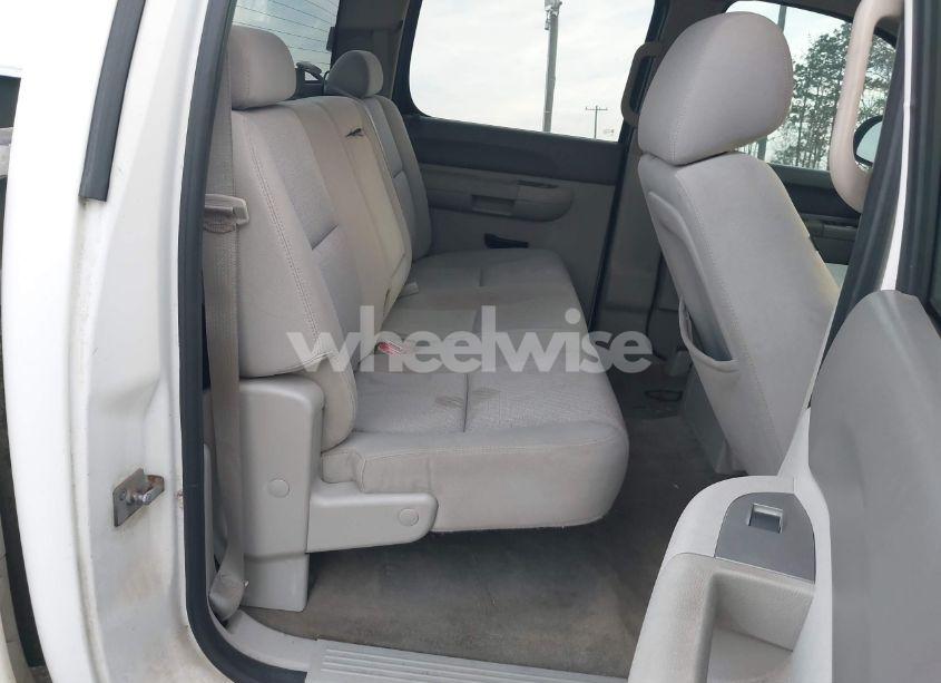 Photo 8 of 2012 Chevrolet Silverado 1500 LT (VIN 3GCPCSE07CG115883)