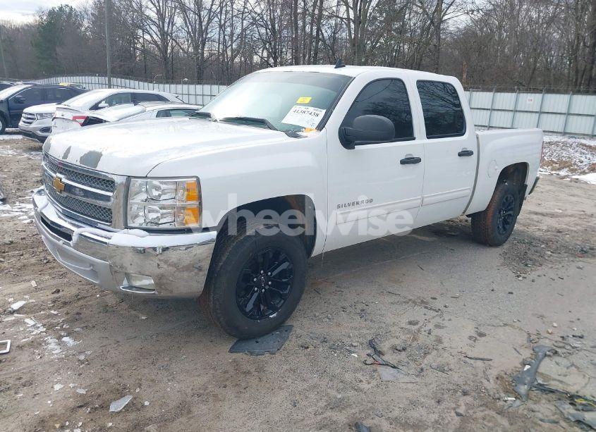 Photo 2 of 2012 Chevrolet Silverado 1500 LT (VIN 3GCPCSE07CG121151)