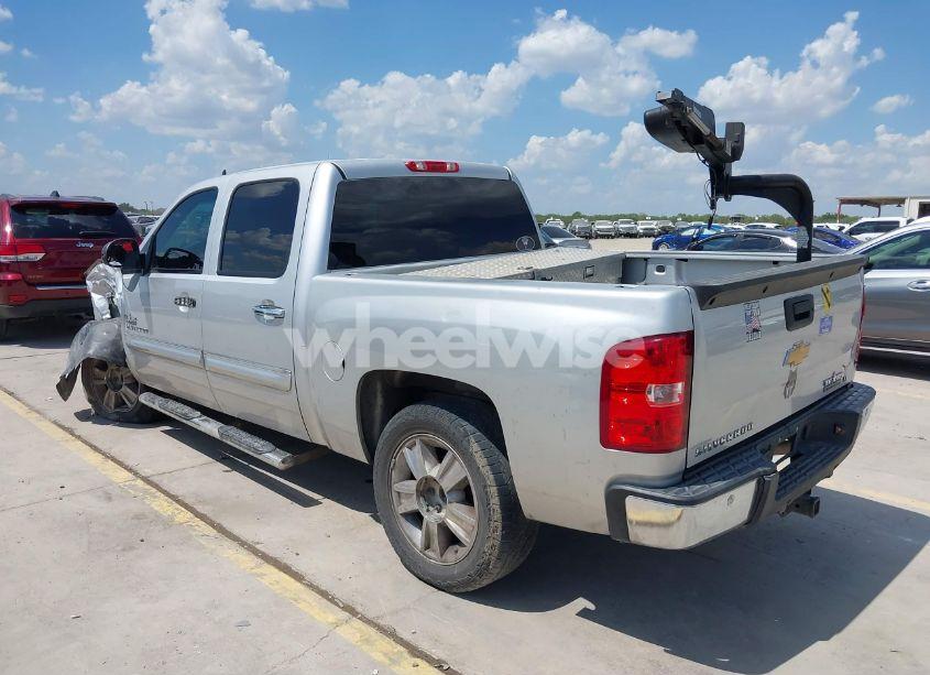 Photo 3 of 2012 Chevrolet Silverado 1500 LT (VIN 3GCPCSE07CG223551)