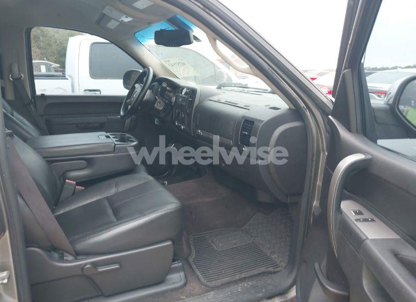 Photo 5 of 2012 Chevrolet Silverado 1500 LT (VIN 3GCPCSE07CG310365)