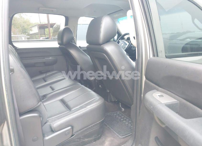 Photo 8 of 2012 Chevrolet Silverado 1500 LT (VIN 3GCPCSE07CG310365)