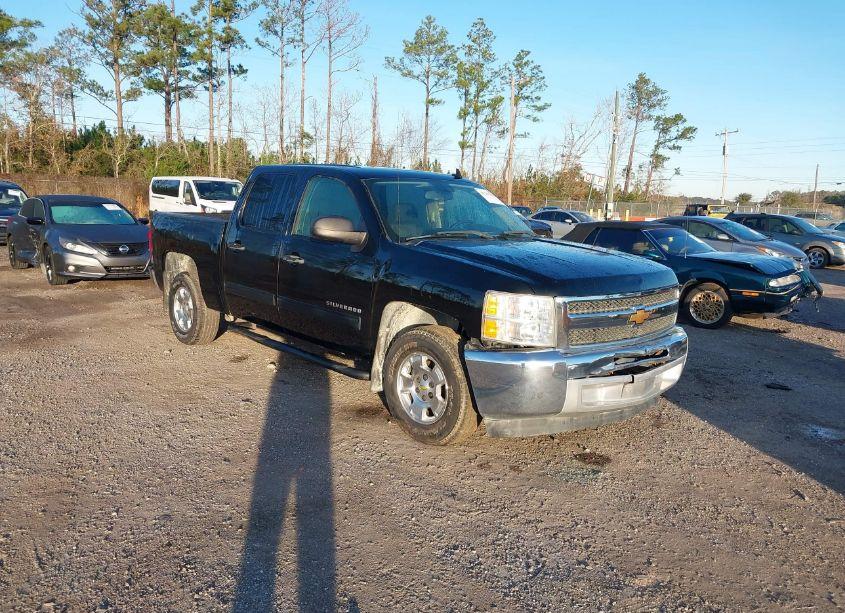 2013 Chevrolet Silverado 1500 LT (VIN 3GCPCSE07DG104268) main photo