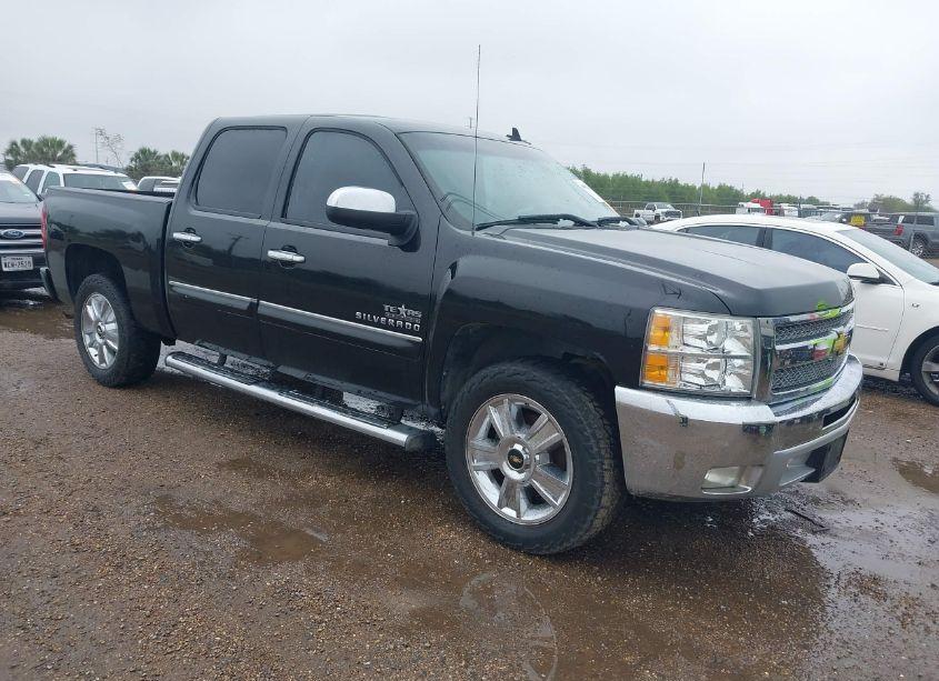 2013 Chevrolet Silverado 1500 LT (VIN 3GCPCSE07DG208226) main photo