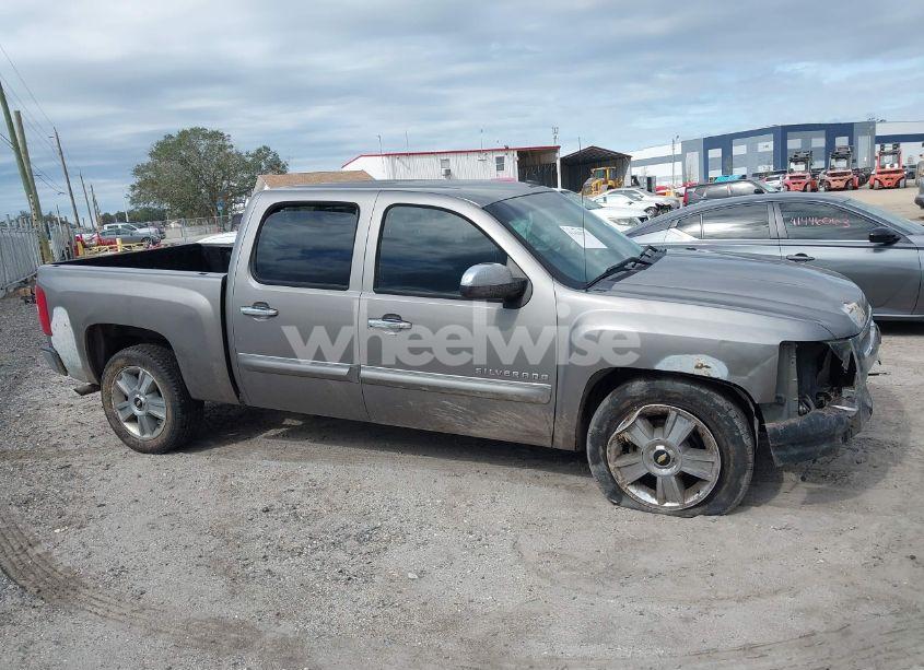 Photo 13 of 2013 Chevrolet Silverado 1500 LT (VIN 3GCPCSE07DG275201)